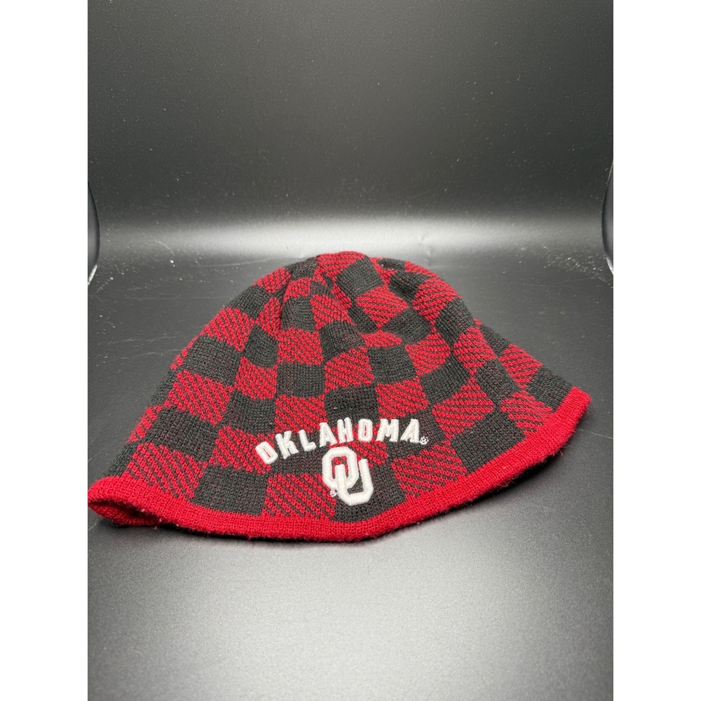 Oklahoma Sooners Red Black Checkered Knit Beanie OU Logo NCAA